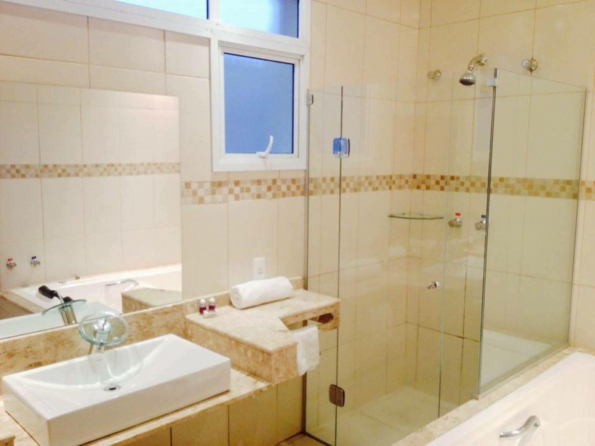 Habitat Hotel Пирасунунга Екстериор снимка